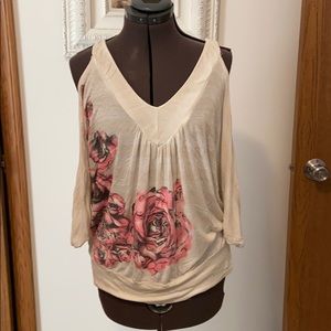Oatt Cold shoulder blouse
